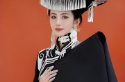 刘冬梅：族群标识与象征——凉山彝族披衣服饰的符号指向初探